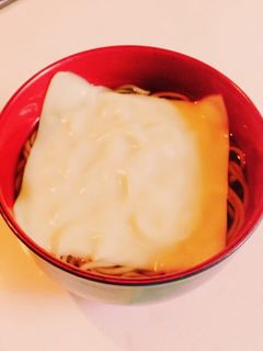 【簡単】温泉卵の月見チーズそば-レシピのメイン写真