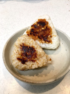 甘辛♡ピーナッツ味噌焼きおにぎり-レシピのメイン写真