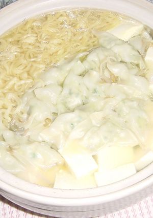 鍋物に入れる麺はコレ☆焼きそば麺☆-レシピのメイン写真