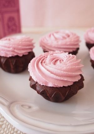 簡単チョコカップケーキ-ハスカップ-レシピのメイン写真