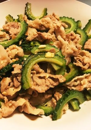 ゴーヤと豚肉のニンニク醤油炒め-レシピのメイン写真