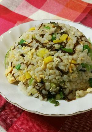 生もずくと夏野菜のチャーハン-レシピのメイン写真