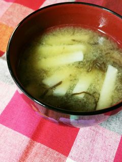 生もずくと山芋の味噌汁-レシピのメイン写真