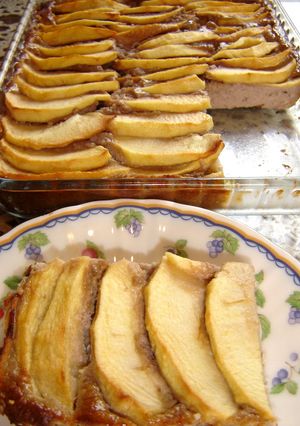 りんごで飾ったフルーツヨーグルトケーキ-レシピのメイン写真