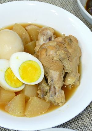 手羽元の煮物。ニンニク風味-レシピのメイン写真