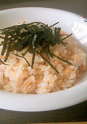 バターライスと焼鮭ほぐしのチャーハン-レシピのメイン写真