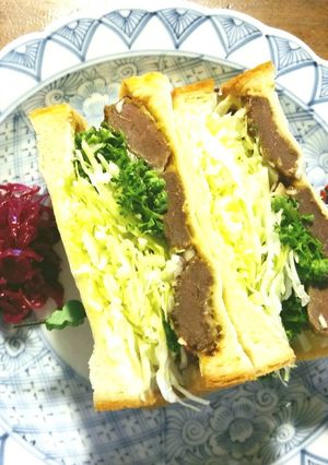 鯨のサンドイッチ-レシピのメイン写真