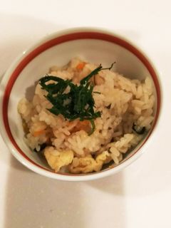 松茸のもとお吸い物で☆炊き込み御飯-レシピのメイン写真