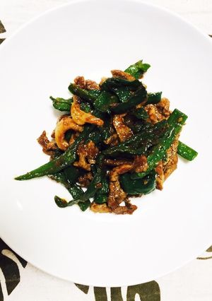 余った焼肉の肉でピーマン炒め-レシピのメイン写真