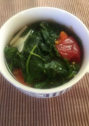モロヘイヤとトマトのスープ-レシピのメイン写真