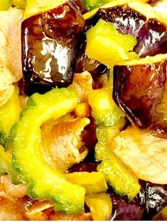 ☆ゴーヤと茄子の炒め煮☆麺つゆで簡単☆-レシピのメイン写真