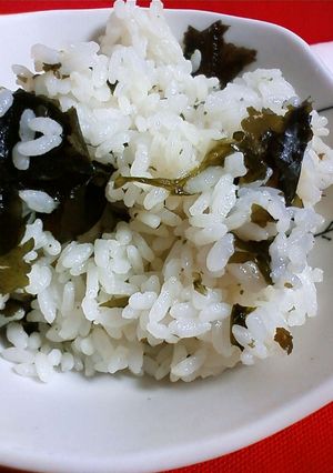 給食の味再現！わかめご飯-レシピのメイン写真