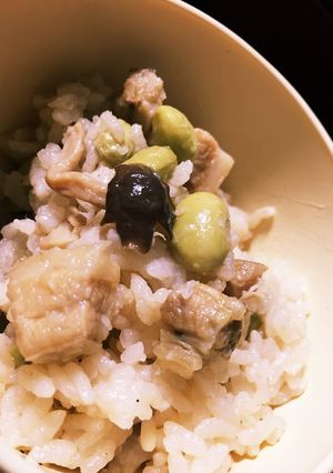 簡単 豚肉と枝豆ときのこの炊き込みご飯-レシピのメイン写真