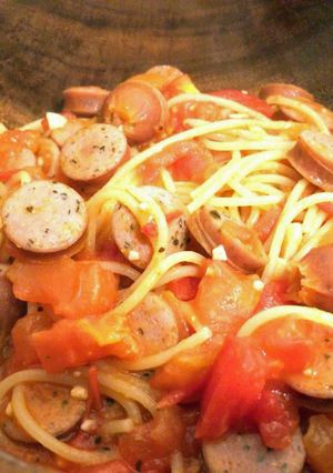 お手軽！トマトとウインナーのパスタ-レシピのメイン写真