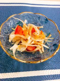 玉ねぎとトマトのめんつゆ和え-レシピのメイン写真