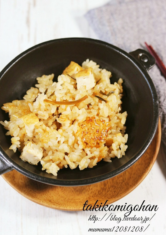 炊飯器にお任せ・厚揚げの炊き込みご飯。-レシピのメイン写真