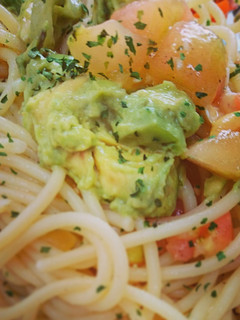 さっぱり❗トマトとアボカドの冷製パスタ-レシピのメイン写真