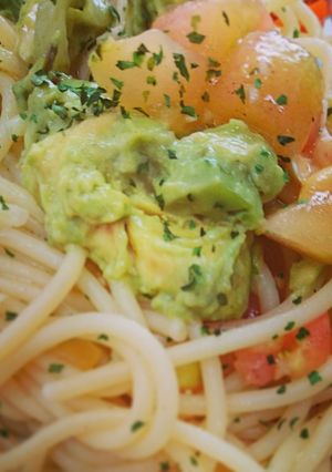 さっぱり❗トマトとアボカドの冷製パスタ-レシピのメイン写真