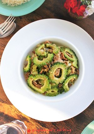ゴーヤと豚肉のタイカレーペースト炒め-レシピのメイン写真