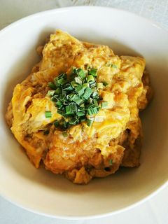 めんつゆで超簡単!美味しい♪鶏天とじ丼❤-レシピのメイン写真