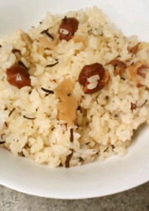 レトルトおかずで炊き込みご飯・蓮根金時豆-レシピのメイン写真