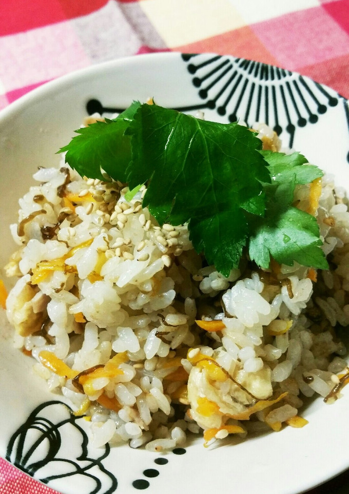 もずくと豚肉の炊き込みご飯-レシピのメイン写真