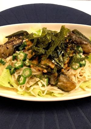 納豆とオクラと茄子のごまドレサラダうどん-レシピのメイン写真