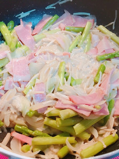 アスパラとベーコンと野菜のチーズ炒める-レシピのメイン写真