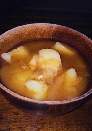 簡単&絶品!じゃがいものお味噌汁-レシピのメイン写真