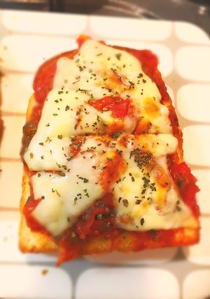 ミートソースで簡単豪華な朝食になりました-レシピのメイン写真