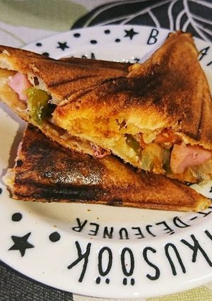 旨ウマ♪朝ごはん！カリカリホットサンド-レシピのメイン写真