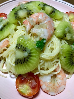 俺流!ボイルエビとキウィの冷製パスタ-レシピのメイン写真