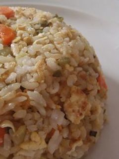簡単リメイク♪ちらし寿司カレーチャーハン-レシピのメイン写真