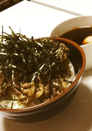 創味のつゆで簡単再現、旨辛肉つけうどん-レシピのメイン写真