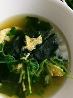 豆苗シャキシャキ♪かき玉スープ-レシピのメイン写真