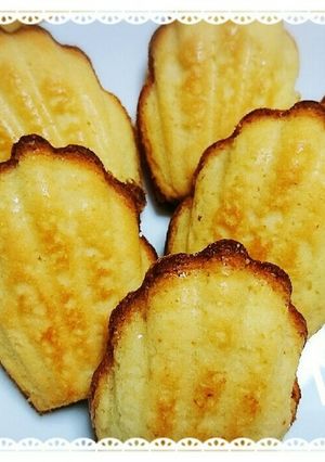 レモン風味のマドレーヌ☆-レシピのメイン写真