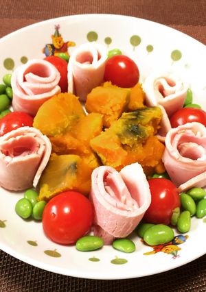 かぼちゃ煮の彩りサラダ!(^^)!-レシピのメイン写真