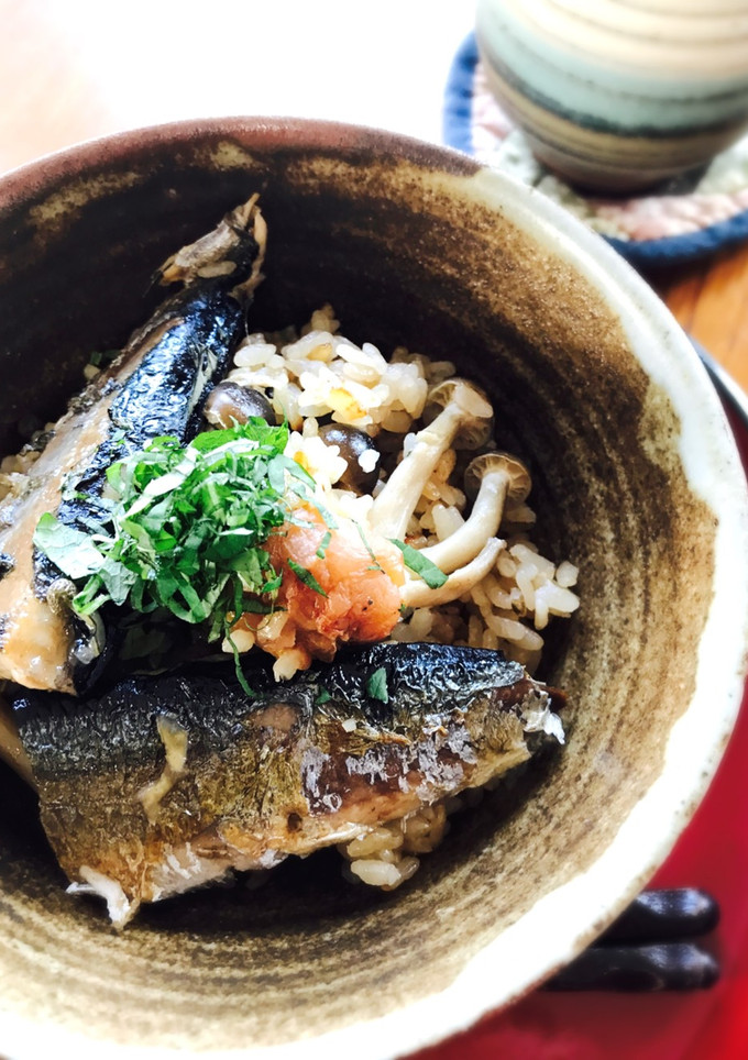 丸ごと☆秋刀魚ときのこの炊き込みご飯-レシピのメイン写真