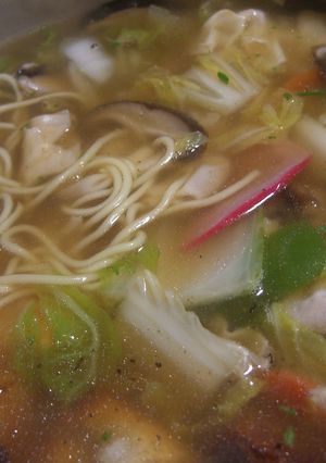 冷凍シュウマイとワンタンの中華風！野菜鍋-レシピのメイン写真