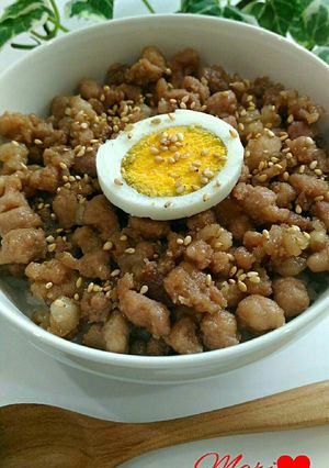 ノンオイル♪みんな大好き☆簡単肉そぼろ丼-レシピのメイン写真