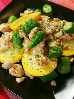 ズッキーニと鶏ひき肉のナンプラー炒め-レシピのメイン写真