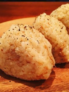 クリームチーズとおかかのおにぎり-レシピのメイン写真