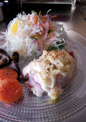 思春期男子晩ご飯「鶏もも肉と生ハム」-レシピのメイン写真