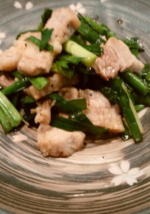 豚バラ肉ニラ炒め-レシピのメイン写真