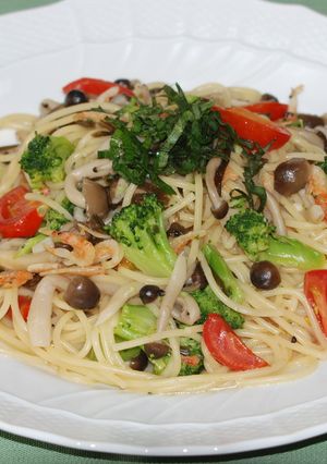 桜えびとしめじのさっぱり塩昆布茶パスタ♪-レシピのメイン写真