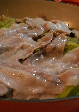 ルクルーゼで豚とキャベツの蒸し物☆味噌風-レシピのメイン写真