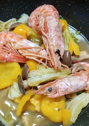 海老と野菜のワイン蒸し～残り野菜で時短～-レシピのメイン写真