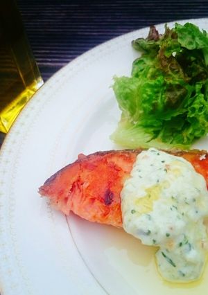 サーモンソテーのきゅうりソース添え-レシピのメイン写真