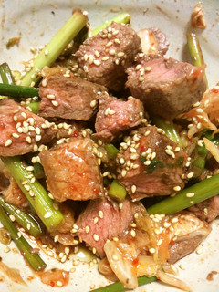 牛肉とにんにくの芽のキムチ和え-レシピのメイン写真