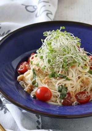 梅とくるみのバジル風味そうめん-レシピのメイン写真